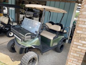 2018 EZGO RXV